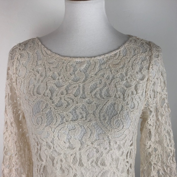 Ann Taylor Loft Size Medium Top Blouse Cream Lace - Picture 3 of 8
